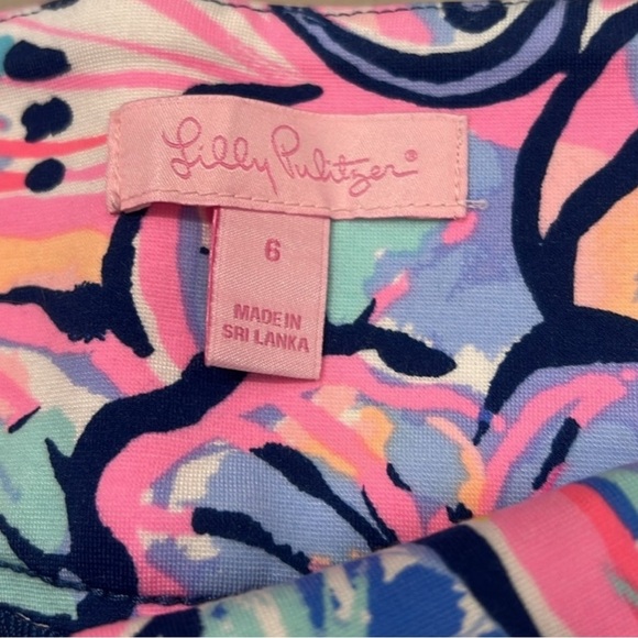 Lilly Pulitzer McKenna Floral 4” Women's Shorts - Multicolor. Women’s sized 6 - Picture 3 of 4